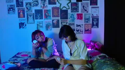 Snapshot of red_cherry2 chatting on May 12, 7:49 am red_cherry2 online show from May 12, 7:49 am