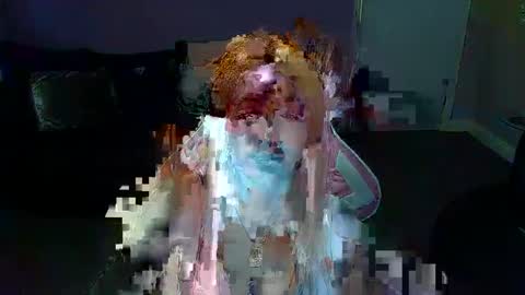 Snapshot of red_firesquirt chatting on December 4, 1:53 pm Red -  online show from December 4, 1:53 pm