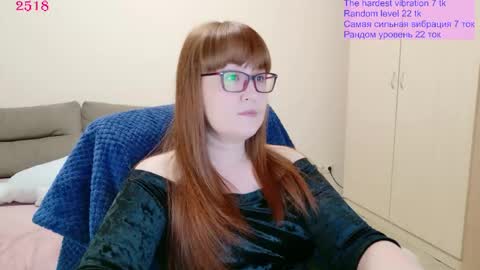 Snapshot of red_fox777 chatting on May 27, 7:33 pm Lisa online show from May 27, 7:33 pm