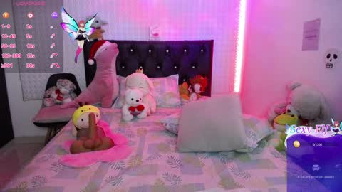 Snapshot of red_girlofficial chatting on December 29, 8:37 pm Taliana online show from December 29, 8:37 pm