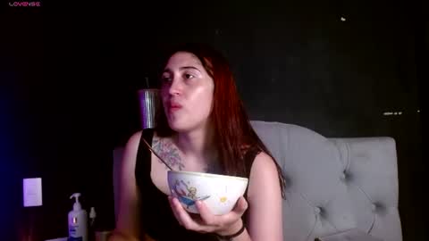 Snapshot of red_moonn chatting on July 1, 2:35 am IG OF red moonn online show from July 1, 2:35 am