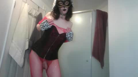 Snapshot of red_october_sub chatting on June 7, 7:23 am Red October SlutPuppy online show from June 7, 7:23 am