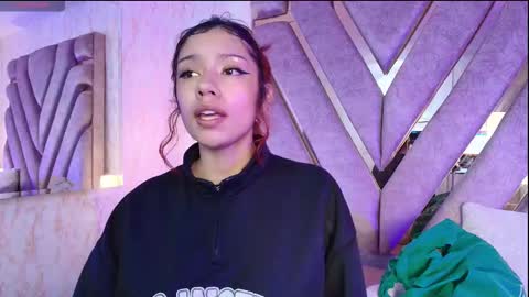 red_pandaa online show from January 6, 3:10 am