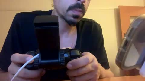 Snapshot of red_room420 chatting on July 18, 3:27 pm red_room420 online show from July 18, 3:27 pm
