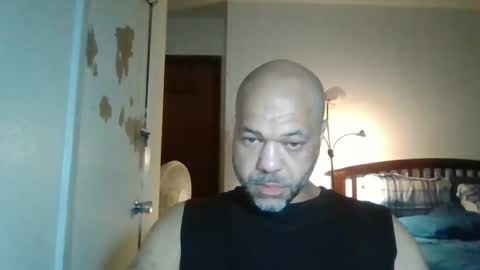 Snapshot of redbone441 chatting on March 29, 6:46 am Redbone online show from March 29, 6:46 am