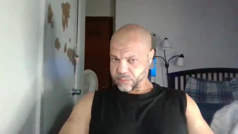 Snapshot of redbone441 chatting on March 30, 3:40 am Redbone online show from March 30, 3:40 am