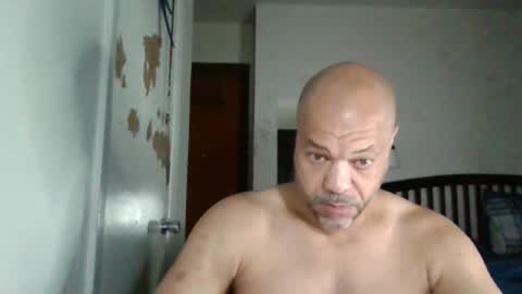 Snapshot of redbone441 chatting on April 8, 11:54 am Redbone online show from April 8, 11:54 am