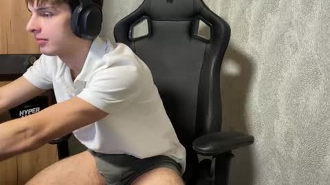 redbullshine online show from October 8, 6:38 pm