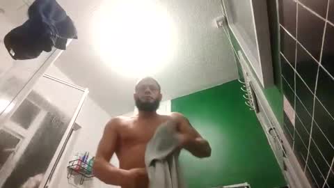 Snapshot of redcowpaving chatting on November 9, 8:18 pm redcowpaving online show from November 9, 8:18 pm