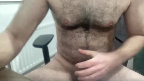 Snapshot of reddbear89 chatting on November 16, 8:09 am hornyslutbear online show from November 16, 8:09 am