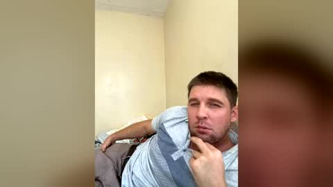 Snapshot of reddrockett69 chatting on June 19, 7:39 pm Ali j online show from June 19, 7:39 pm