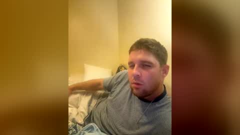 Snapshot of reddrockett69 chatting on June 21, 2:47 am Ali j online show from June 21, 2:47 am