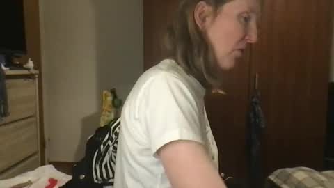 Snapshot of redfoxofficial chatting on March 26, 9:20 pm Redfox online show from March 26, 9:20 pm