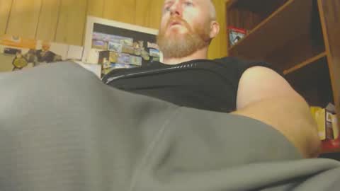 theredhead4fun online show from December 5, 7:10 pm