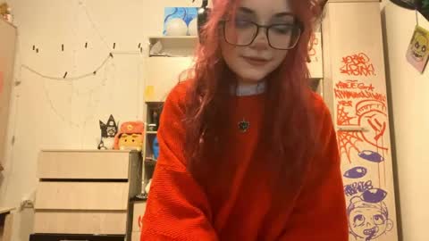 Snapshot of redheadcatxd chatting on April 3, 9:13 pm Eva online show from April 3, 9:13 pm
