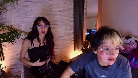 redhood_1_ online show from March 6, 4:47 pm