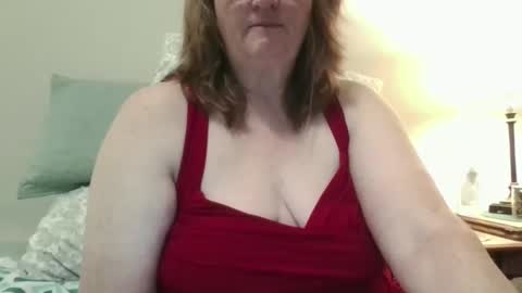 Snapshot of redhothomealone chatting on November 12, 2:56 am Redhothomealone online show from November 12, 2:56 am