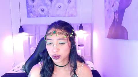 Snapshot of redhotter_ chatting on May 25, 8:15 pm Lili Lopez online show from May 25, 8:15 pm