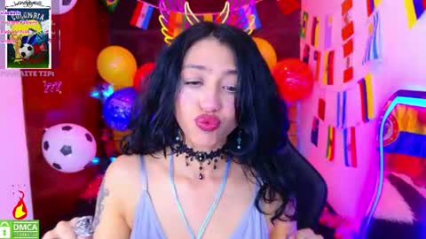 Snapshot of redhotter_ chatting on June 18, 8:02 pm Lili Lopez online show from June 18, 8:02 pm