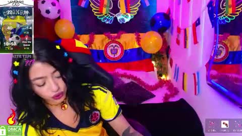 Snapshot of redhotter_ chatting on July 3, 8:04 pm Lili Lopez online show from July 3, 8:04 pm
