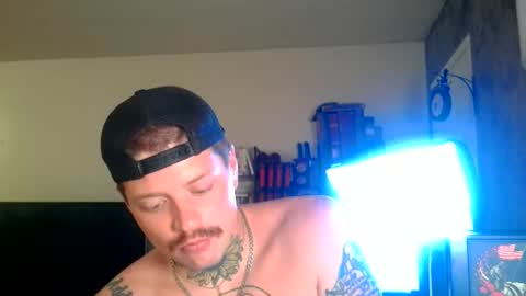 Snapshot of redinthebed chatting on August 4, 11:07 pm InkedGinger online show from August 4, 11:07 pm
