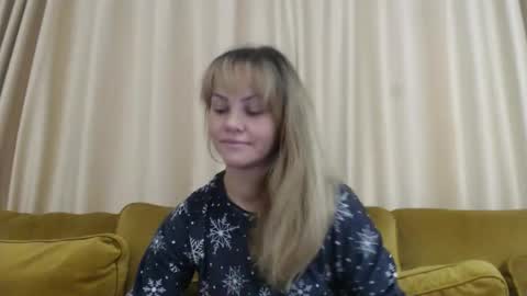 Snapshot of redjessica chatting on November 6, 5:52 am RedJessica online show from November 6, 5:52 am