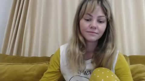 Snapshot of redjessica chatting on November 8, 5:18 am RedJessica online show from November 8, 5:18 am