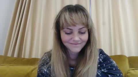 Snapshot of redjessica chatting on November 11, 6:13 am RedJessica online show from November 11, 6:13 am