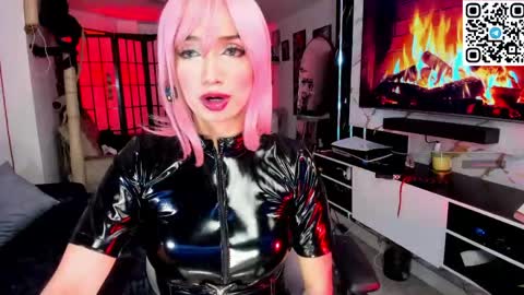 Snapshot of redlu_1 chatting on April 29, 12:48 am Lu Independiet model online show from April 29, 12:48 am
