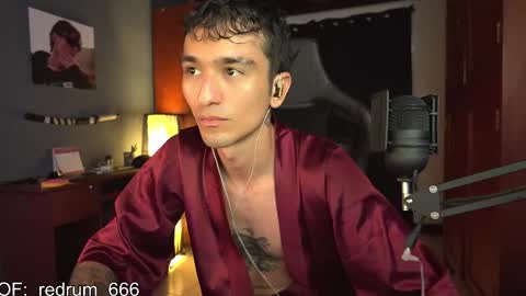 Snapshot of redrum_696 chatting on February 20, 4:57 pm Red online show from February 20, 4:57 pm