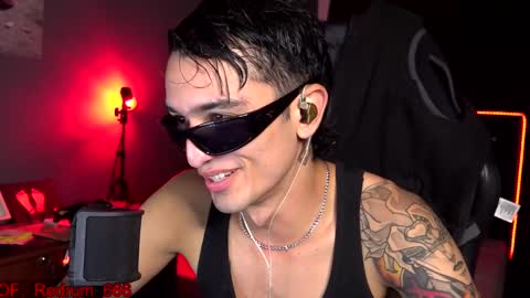 Snapshot of redrum_696 chatting on September 17, 3:46 pm Red online show from September 17, 3:46 pm