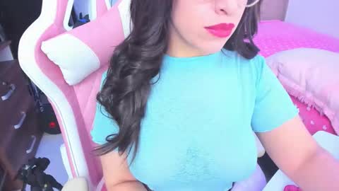 Snapshot of redski77 chatting on November 27, 11:23 am redski77 online show from November 27, 11:23 am