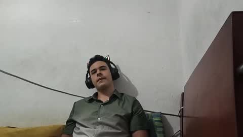 Snapshot of redsoul951869 chatting on September 28, 5:57 am RedsoulReaver online show from September 28, 5:57 am