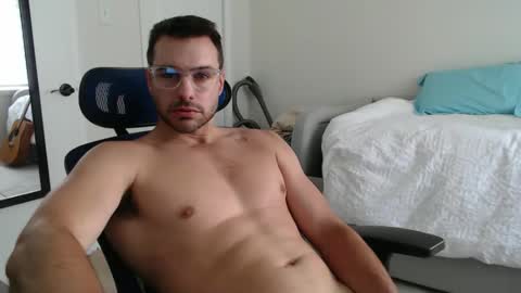 Snapshot of redstar461163 chatting on May 31, 8:32 pm redstar461163 online show from May 31, 8:32 pm