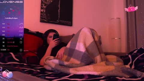 Snapshot of redyari chatting on January 11, 12:55 am Red online show from January 11, 12:55 am