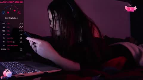 Red online show from December 19, 11:34 pm