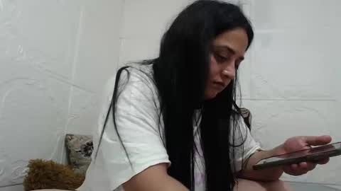 Snapshot of reeapassion chatting on May 30, 7:22 pm Reea online show from May 30, 7:22 pm