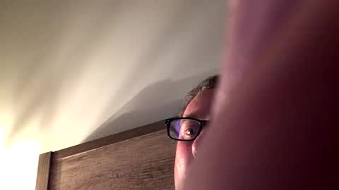 Snapshot of refresh16 chatting on December 4, 12:03 pm refresh16 online show from December 4, 12:03 pm