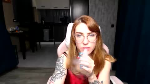 Regina online show from November 23, 1:49 am