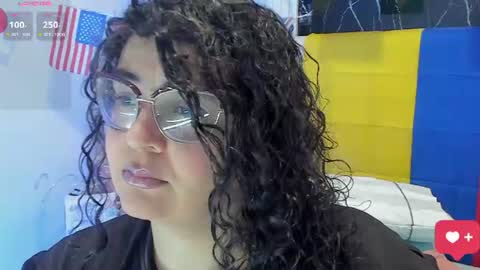 reginavegaa online show from June 17, 11:34 am