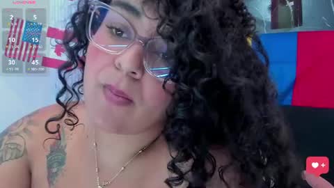 reginavegaa online show from July 6, 3:03 pm