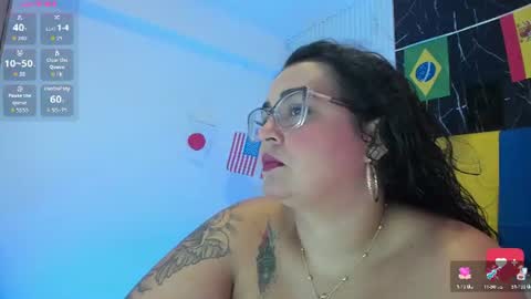 reginavegaa online show from July 10, 9:01 am