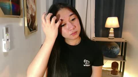 regine online show from February 7, 4:43 pm