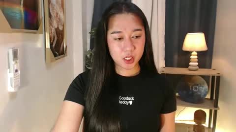 regine online show from February 12, 5:08 pm