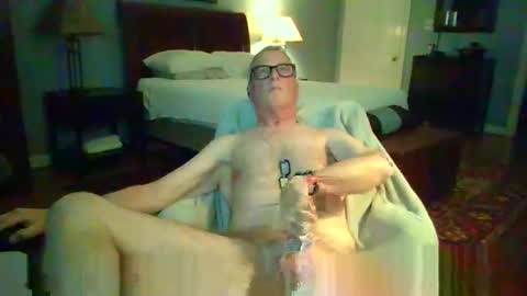 Snapshot of regularguynola chatting on May 16, 12:18 am RegularGuyNOLA online show from May 16, 12:18 am