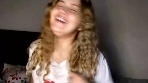 Snapshot of rei_chan26 chatting on December 28, 9:09 am Tania Nixx online show from December 28, 9:09 am