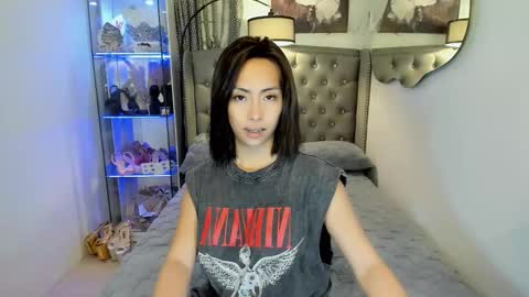 reighnempress online show from October 9, 2:42 am