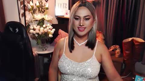 Red Ivy online show from March 14, 11:15 am