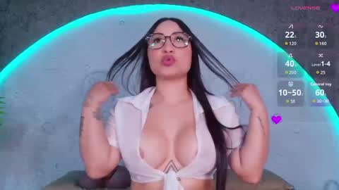 reiinachloe online show from July 11, 4:53 pm