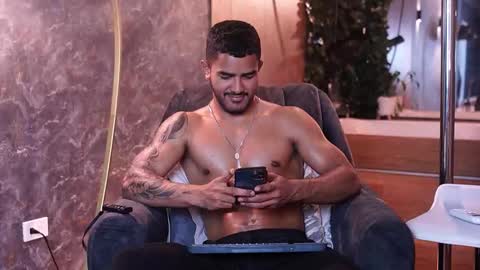 Reik online show from January 12, 4:39 am